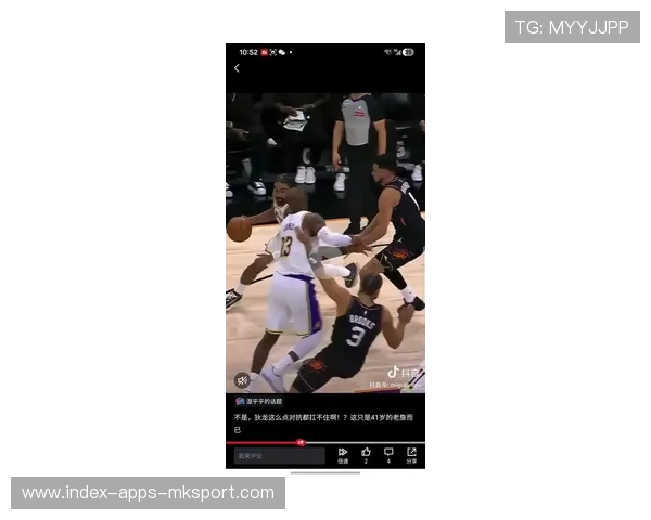 詹姆斯中路突破制造罚球并罚中，湖人沉着应对