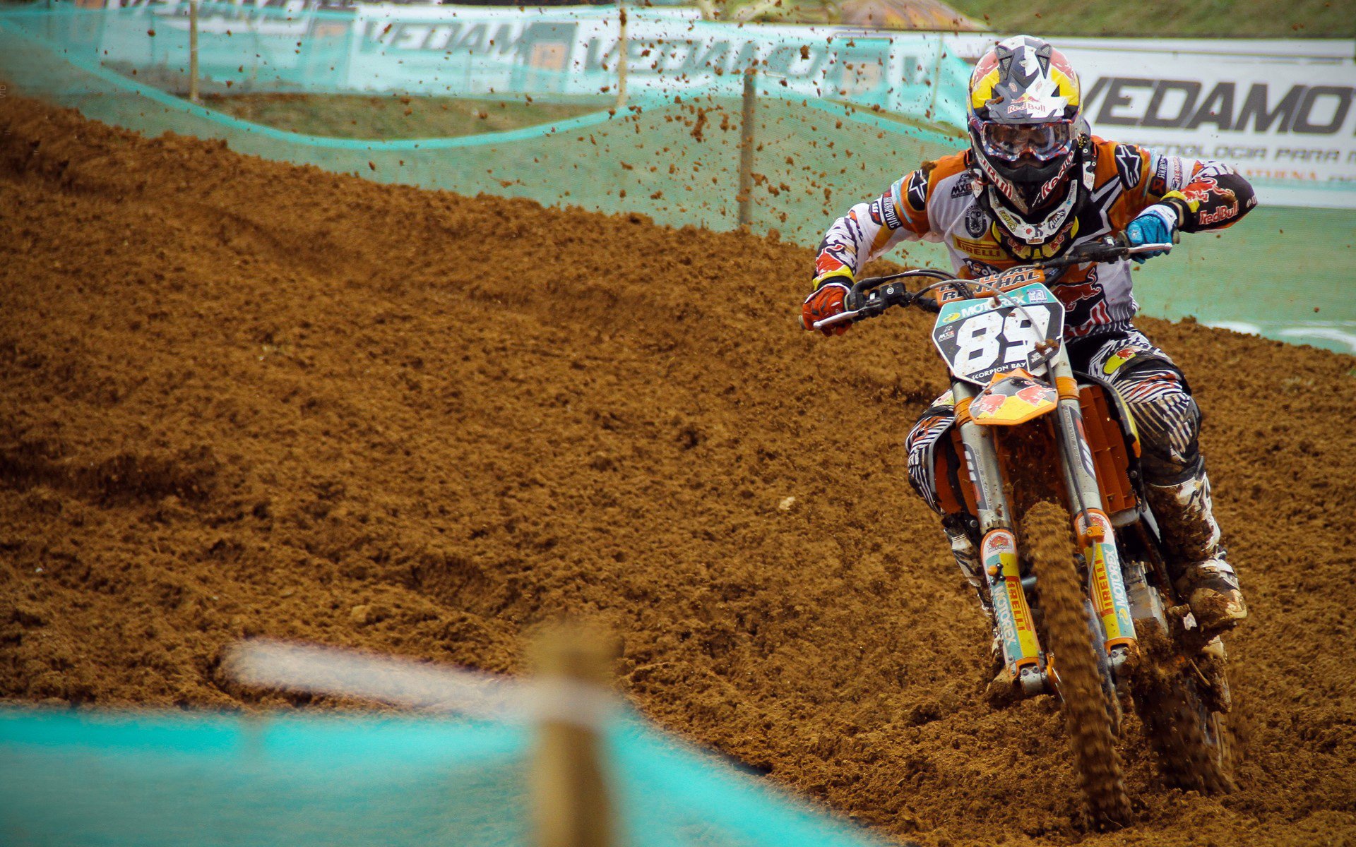 冠军选手200蝶转身数据曝光,100蝶半决赛